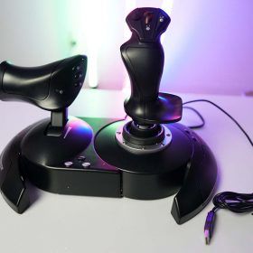 Cận Cảnh Thrustmaster T. Flight Hotas X