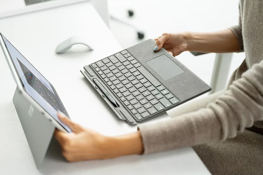 Khả Năng điều Chỉnh Surface Keyboard