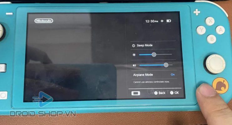 Nhấn Giữ Nút Home để Menu Nhanh, Và Bật Chế độ Máy Bay Khi đang Vào Game