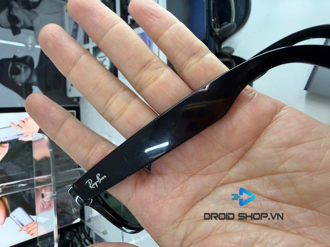 Vết Xước Dăm Trên Kính Gọng đen Bóng Rayban Meta