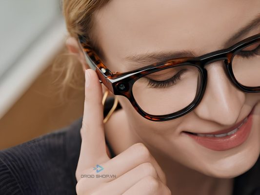 Nút Bấm Camera Trên Looktech Ai Glasses